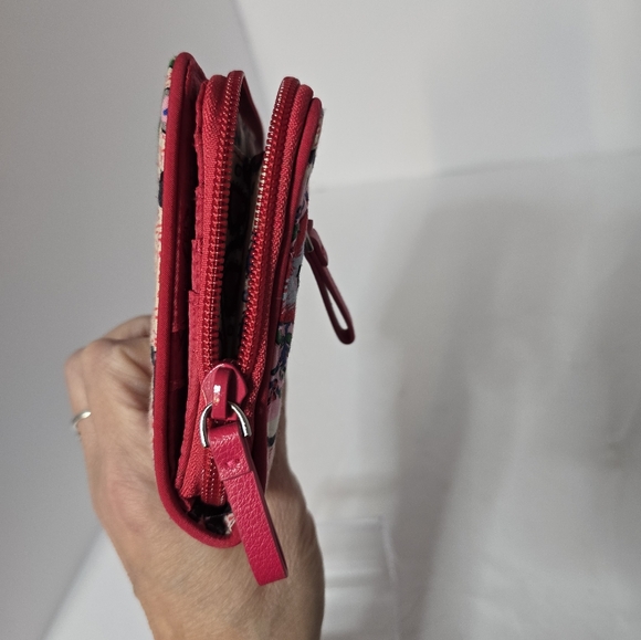 Vera Bradley (Superbloom2018) - Picture 5 of 7